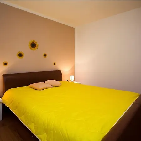 Matelici Apartment Divsici