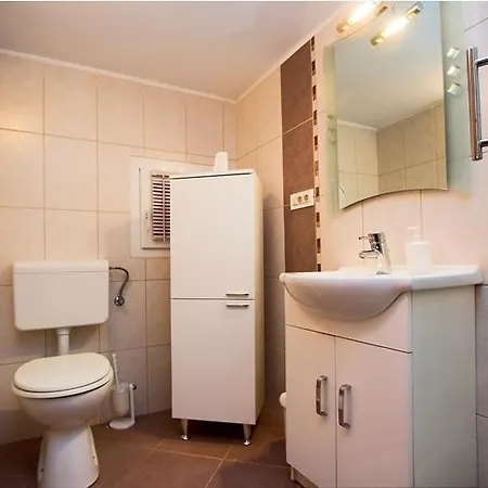 Matelici Apartment Divsici